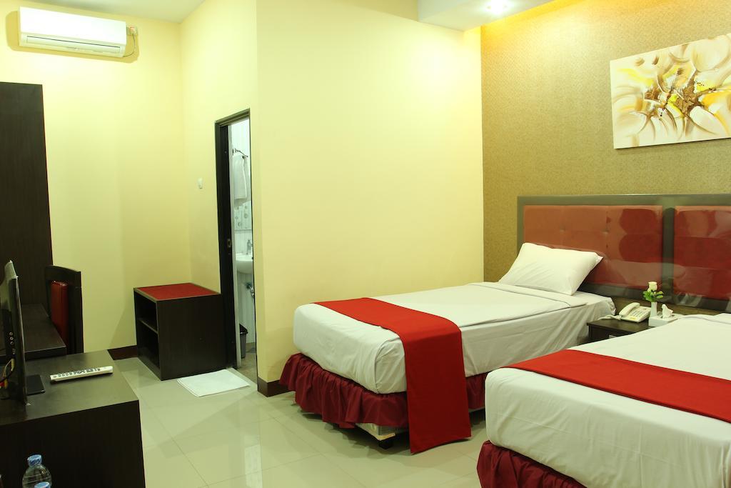 Gumilang Hotel Bogor Zimmer foto