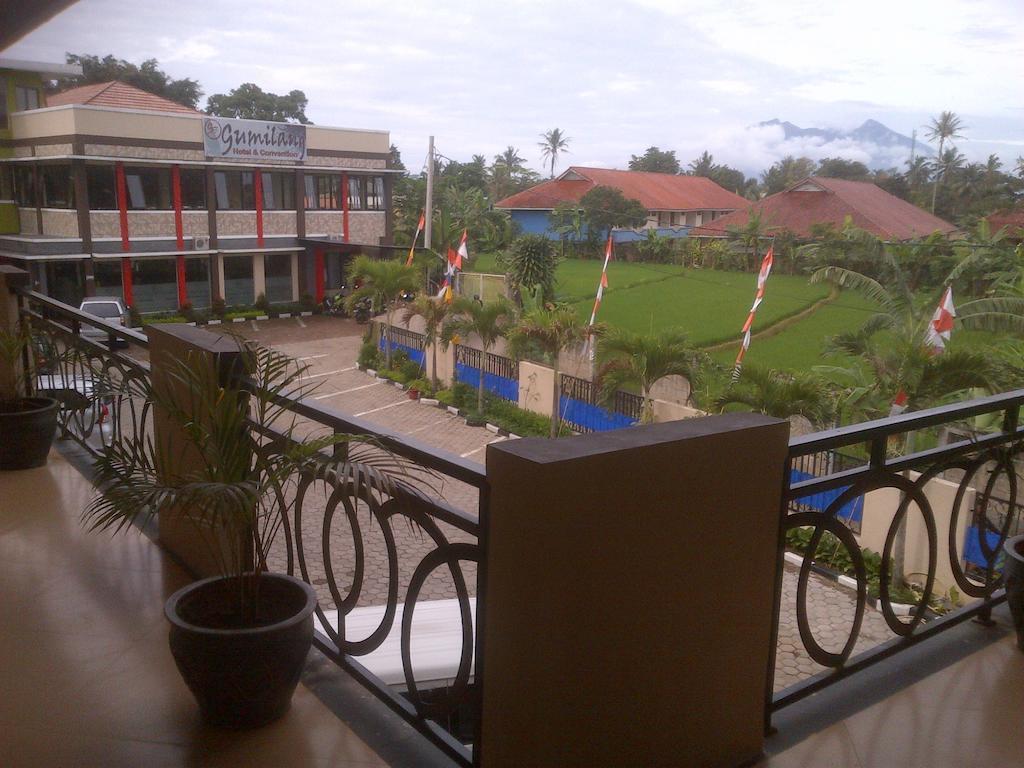 Gumilang Hotel Bogor Zimmer foto