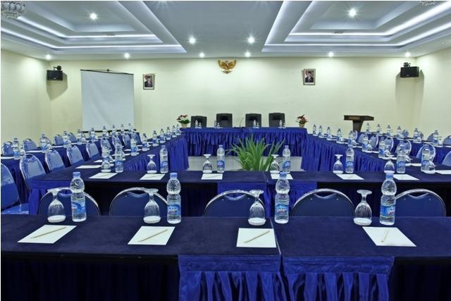 Gumilang Hotel Bogor Exterior foto
